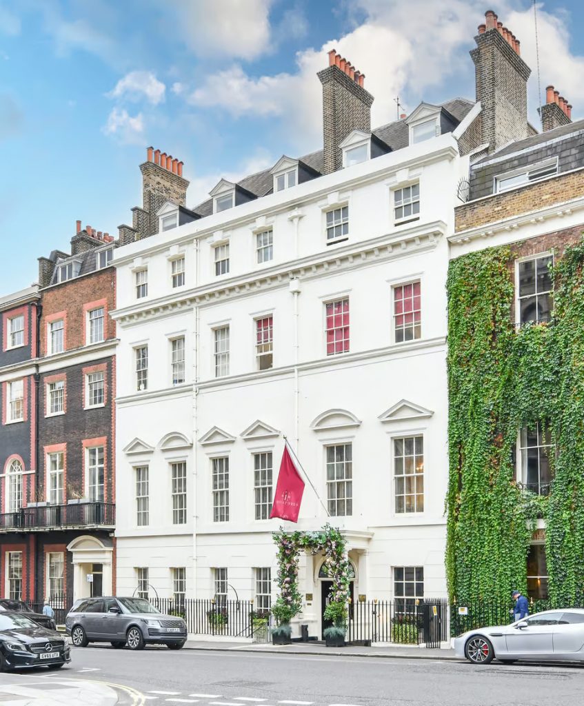 Main entrance of 30 Curzon Street heritage building in Mayfair